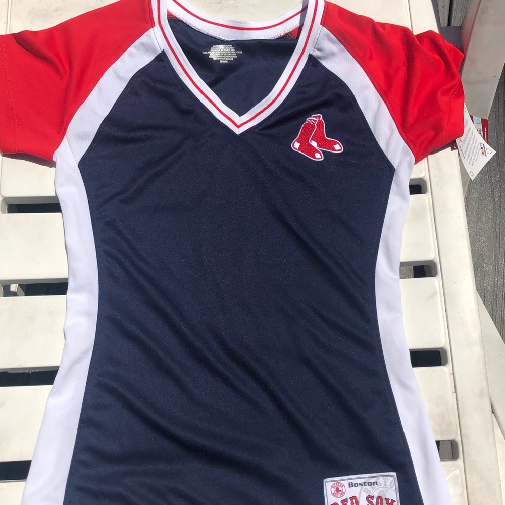 NEW Boston Red Sox T-shirt